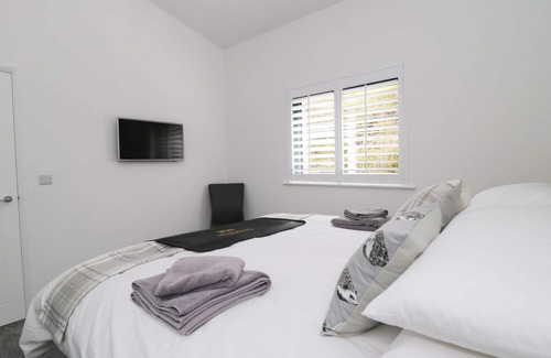 Keighley Cabaña | Rowan Bank, Jacobs Wood