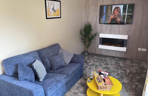Storwood Cabina | Rowan Boutique Lodge for couples with a dog