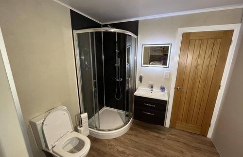 Storwood Cabina | Rowan Boutique Lodge for couples with a dog