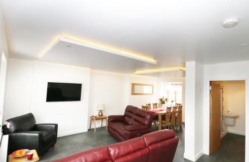 Inverness Casa | Rowan House