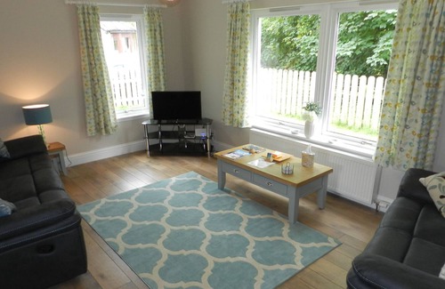 Newtonmore Casa | Rowanlea, Modern, spacious house in Newtonmore