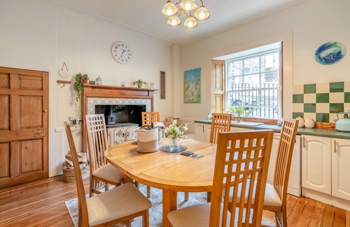 Letham Grange Casa | Rowantree House - Cinco Habitaciones Casa, Capacidad 9