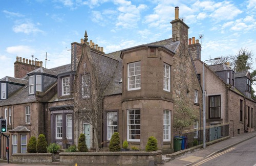 Letham Grange Casa | Rowantree House - Cinco Habitaciones Casa, Capacidad 9