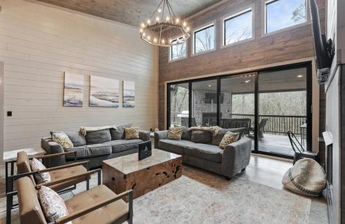 Broken Bow Casa | Rowdy Creek Pines Retreat & Hot Tub