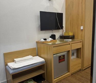 Binh Xuyen Hotel | Roy Hotel Thiện Kế