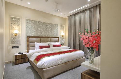 Meerut Cama Y Desayuno | Royal 9 hotel & Banquet