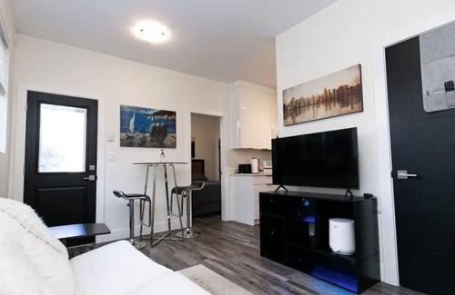 Colwood Apartamento | Royal Bay's Perfect Suite