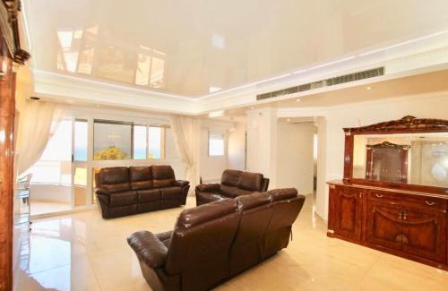 Netanya Apartamento | Royal Beach Front Apartments