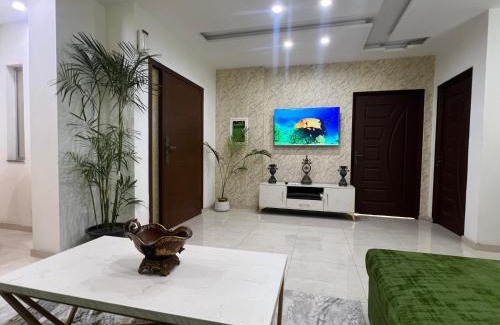Lahore Apartamento | Royal BNB Two BedRoom Luxury Apartment