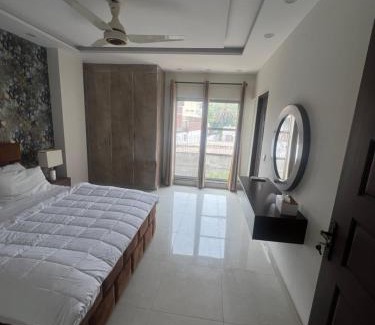 Lahore Apartamento | Royal BNB Two BedRoom Luxury Apartment