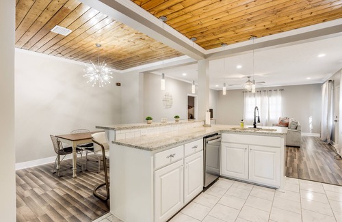Greater Belhaven Casa | Royal Bungalow!