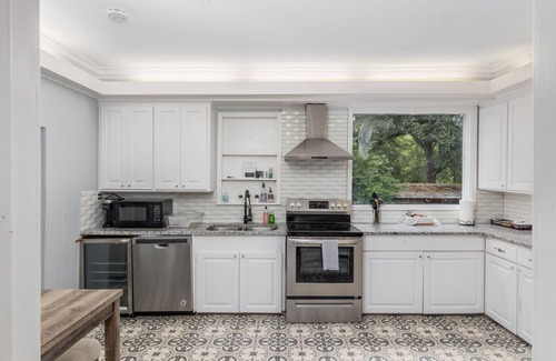 Fondren Casa | Royal Chateau in the heart of Fondren!