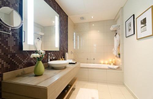 Business Bay Apartamento | Royal Club By RVHR, Paramount Tower B, Business Bay