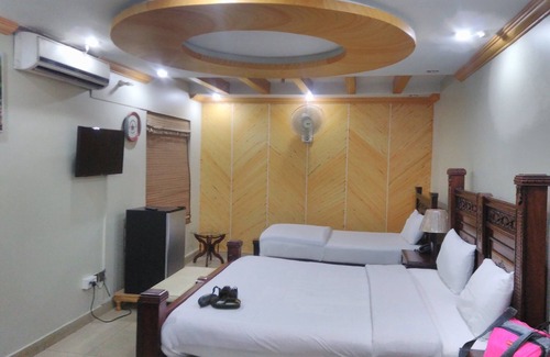 Muzaffarabad Hotel | Royal Continental Hotel