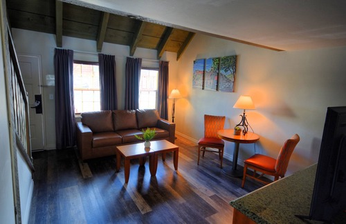 Solvang Hotel | Royal Copenhagen Inn