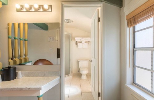 Solvang Hotel | Royal Copenhagen Inn