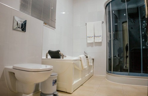 Upper West Region Hotel | Royal Cosy Hills