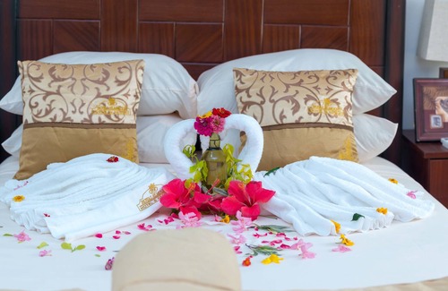 Elmina Hotel | Royal Elmount Hotel
