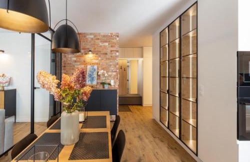 Bielany Apartamento | Royal Family Apart metro Młociny