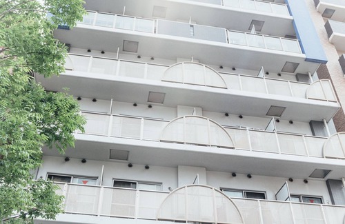 Naniwa Condominio | Royal Heights Sakuragawa Condominium