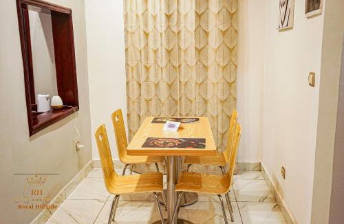 Yaounde Apartamento | Royal Hillside Apartments and Hotels