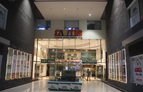 Zirakpur Apartamento | Royal Holiday Homes