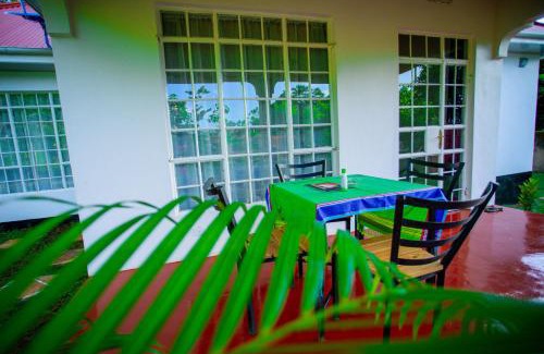 Moshi Casa | Royal Homestay
