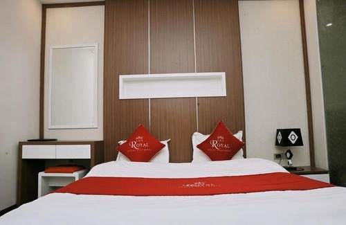 Yen Phu Hotel | Bay Luxury - Royal Hotel 60 Nghi Tàm