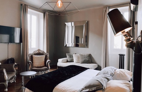 Nimes City Centre Hotel | Royal Hotel