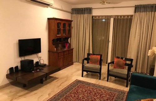 Pune Apartamento | Royal Humming Bird