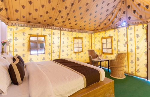 Sam Cabina | Royal Jaisalmer Resort with Swimming Pool