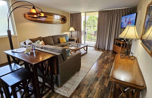 Kahana Hotel | Royal Kahana 220 - 2Br Condo