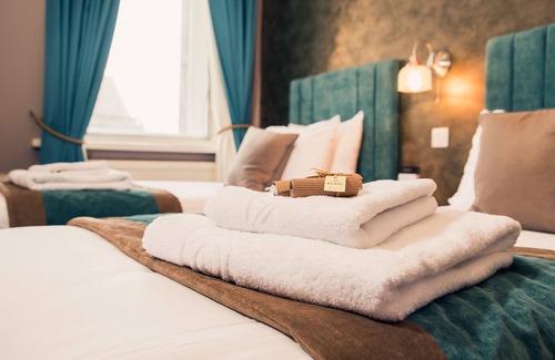 Lancaster Hotel | Royal Kings Arms