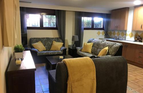 Nueva Milla de Oro Apartamento | Royal Marbella Resort Pool Golf Beach & Bars