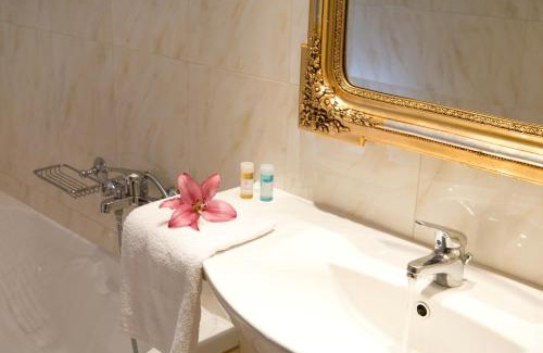 Nidri Hotel | Royal Nidri