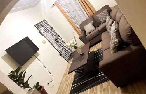 Spanish Town Casa | Royal Oasis Guest House