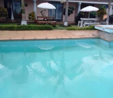 Livingstone Casa | Royal olimpia