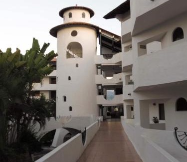 Marina Vallarta Apartamento | Royal Pacific Yacht Club Condo at Marina Vallarta for 2-4