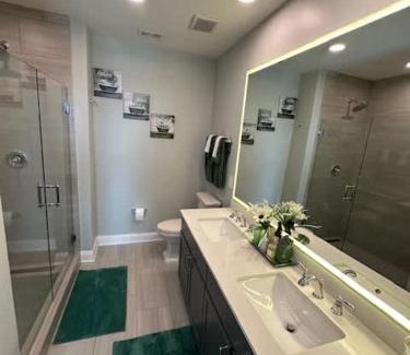 Buckhead Village Apartamento | Royal Palace & Luxury Car Rentals