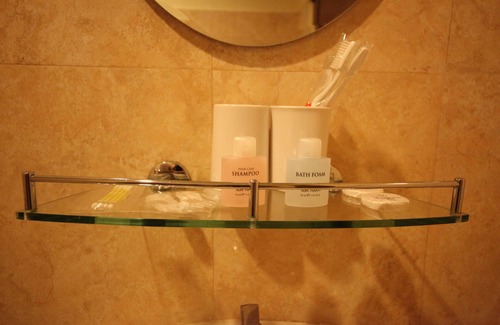 Bahan Hotel | Royal Platinum Hotel