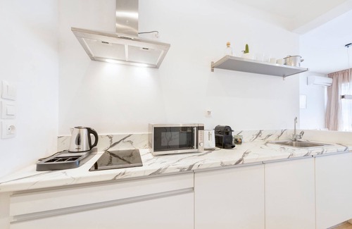 Piraeus Apartamento | Royal Premium Apartment -120sq -common Terrace