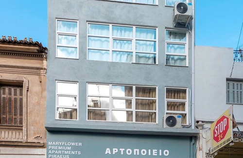 Piraeus Apartamento | Royal Premium Apartment -120sq -common Terrace