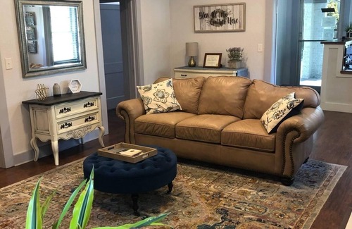 Russellville Casa | Royal's Weekender