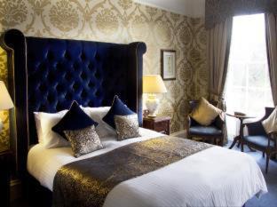 New Town Hotel | Royal Scots Club