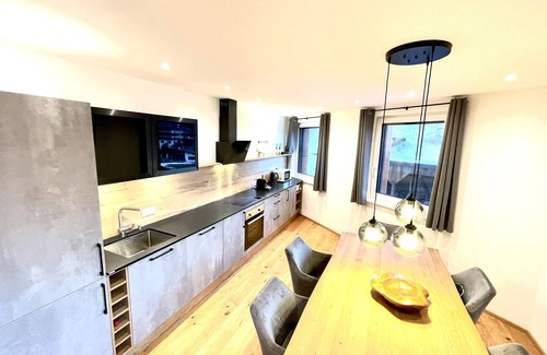 Fuegen Chalet De Esquí | Royal Swan Apartments, Tyrol