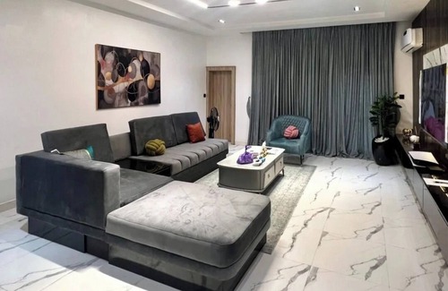 Enugu Apartamento | Royal Swiss Apartments and Suites
