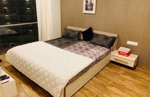 Dumas Apartamento | Royal treats at Rajhans Belliza Near Airport