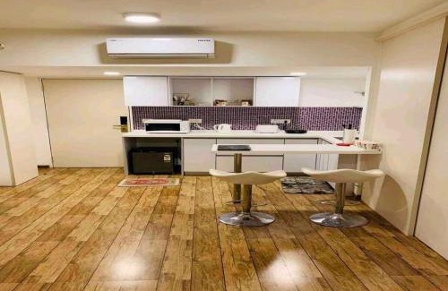 Dumas Apartamento | Royal treats at Rajhans Belliza Near Airport