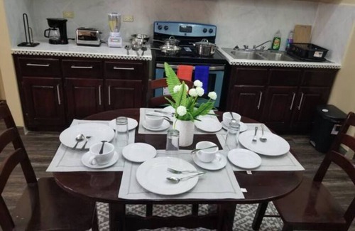 Ciudad de Belice Hotel | Royal View Apartment - Two bedroom, two bathrooms