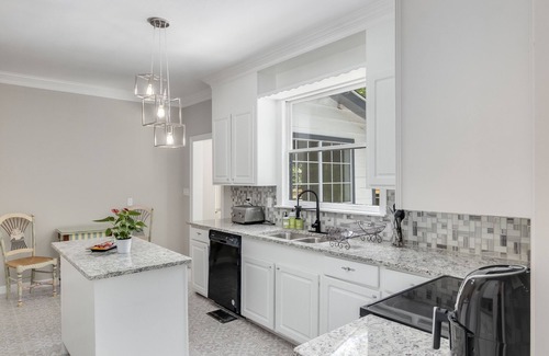 Fondren Casa | Royal Villa!